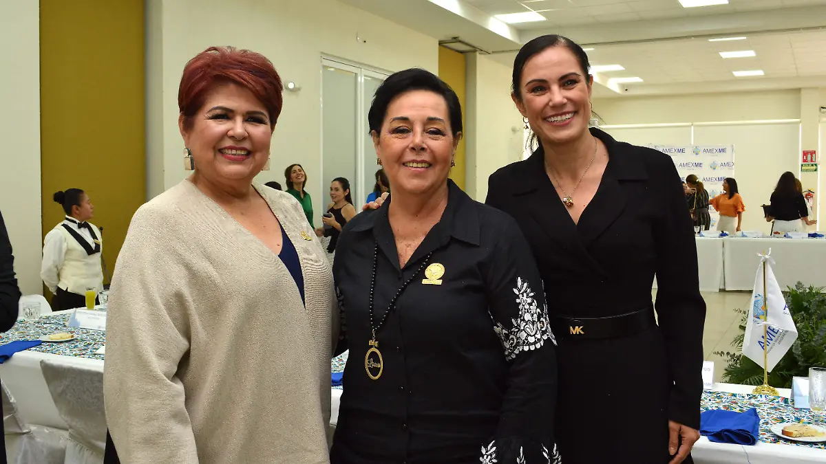 2Cecilia Ovalle, Lucero Cabrales y Alejandra Gutiérrez. -